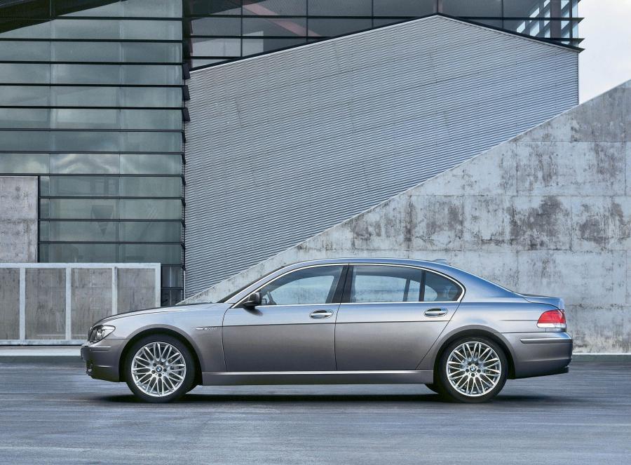  BMW 7-Series L 2006 года  (фото 81 из 89)